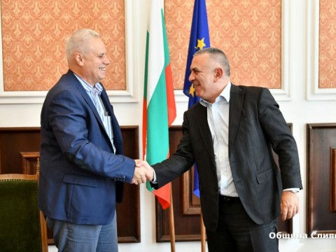 д-р Васислав Петров и кметът Стефан Радев