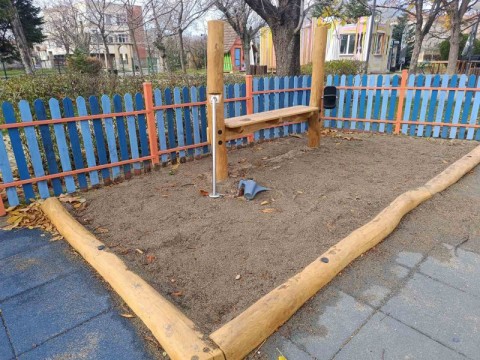 Приключи ремонтът на детската площадка в парк „Юнак“