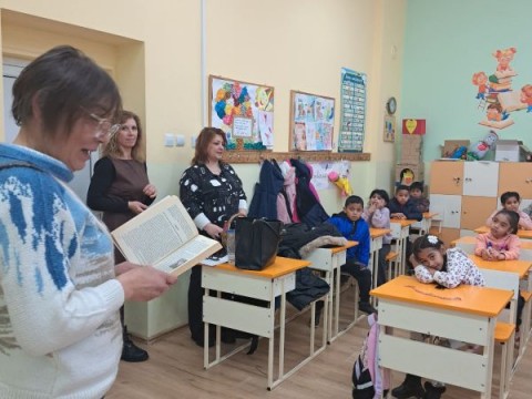 Традициите оживяват: „Приказка за мартеницата“ – от музея до класната стая в ОУ „Капитан Петър Пармаков“ – Градец