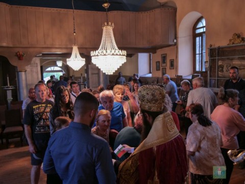 Сливенският митрополит Арсений посети село Маломир