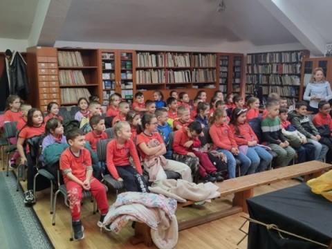 В Регионална библиотека „Сава Доброплодни“-Сливен стартират проявите  от програмата „Във вълшебния свят на приказките“