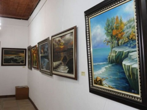 Юбилейна изложба на Руси Куртлаков събра многобройна публика в Жеравна