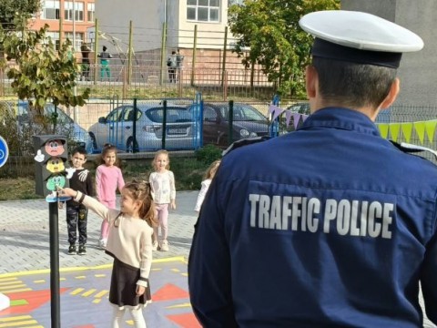 „Пътна полиция“ – Сливен учи децата на безопасно поведение на пътя