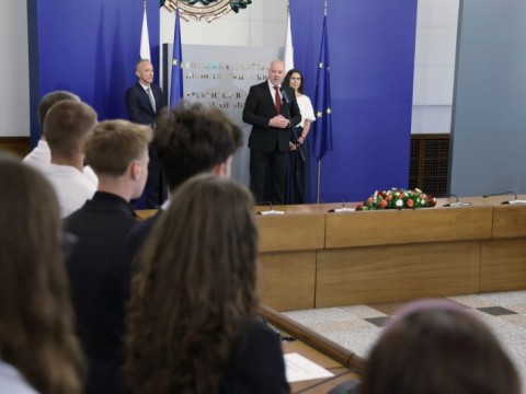 Желязков към българските олимпийци по природни науки: С такива светли умове като Вашите бъдещето на България е обещаващо
