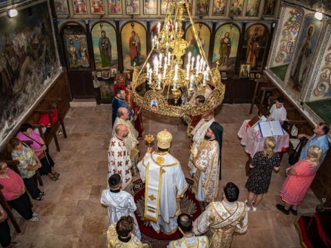 Тържествено преосветиха храм „Св. Петка“ в Твърдица и отслужиха литургия на Потопената църква