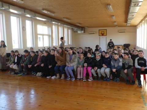 Кметът Галя Захариева и д-р Стефка Данева поставиха начало на нов творчески проект в НУ „Любен Каравелов“