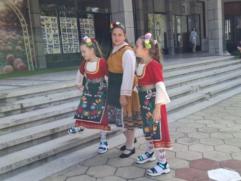 Zlatna praskova