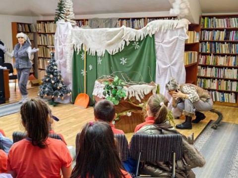 „Коледна магия“ 2025 завърши с награждаване в Регионална библиотека „Сава Доброплодни“ – Сливен