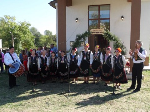 В новозагорското село Полско Пъдарево беше официално открит параклис „Св. Пророк Илия“