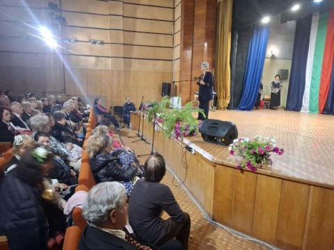 Шивачево посрещна гости от цялата страна на среща „На чаша шивачевско вино“