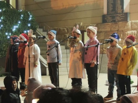 Котел запали коледните светлини и даде старт на празничния сезон