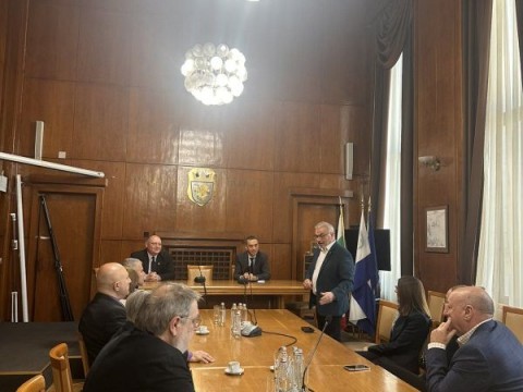 Общественият посредник на Община Нова Загора участва в национална среща в Бургас