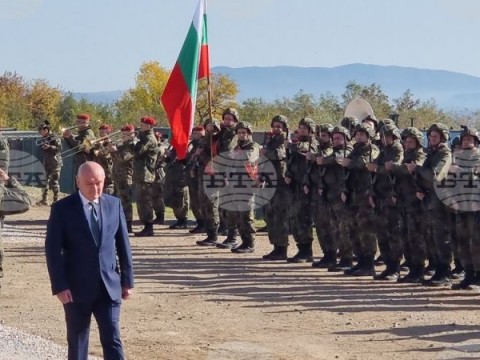 Премиерът и министърът на отбраната бяха гости на командно-щабно учение на Многонационалната бойна група на НАТО в България