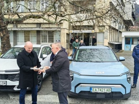 Ст. комисар Димитър Величков: Новите автомобили, дарени от Община Сливен, ще повишат ефективността на работа на полицейските екипите 