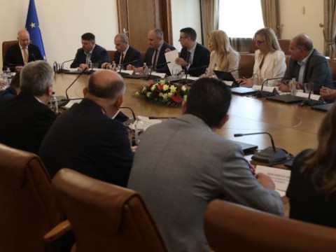 МВР и „Български пощи“ засилват мерките за сигурност при обмена на левове с евро в малките населени места