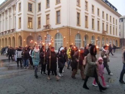 факелно шествие ПХГ 