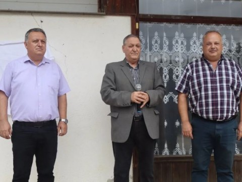 В с. Нейково откриха паметна плоча в чест на дългогодишния кмет Стоян Христов Георгиев