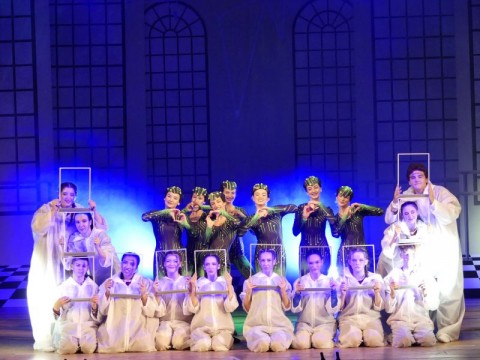 Бляскава премиера на мюзикъла „Звезда“ озари сцената в Нова Загора