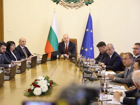 Премиерът Росен Желязков: Готов е графикът със срокове за решаване на проблема с водата в Плевен, МРРБ да го качат на сайта си незабавно