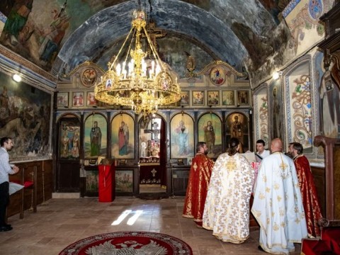 Тържествено преосветиха храм „Св. Петка“ в Твърдица и отслужиха литургия на Потопената църква