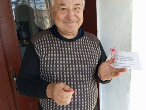 Домашният социален патронаж в Твърдица и Шивачево зарадва потребителите с мартенички