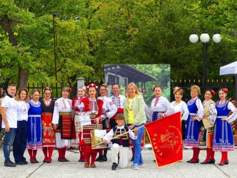 „Фолклорна омая“ за трета поредна година събра ритъма и духа на България в Нова Загора