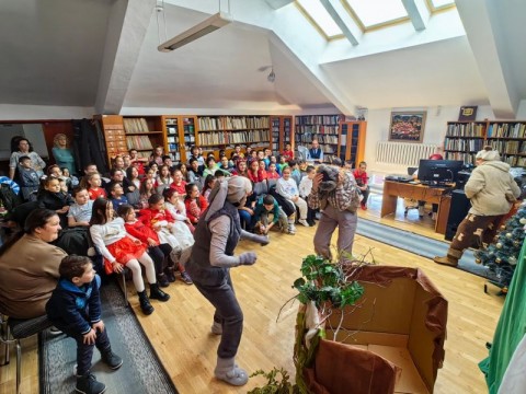 „Коледна магия“ 2025 завърши с награждаване в Регионална библиотека „Сава Доброплодни“ – Сливен