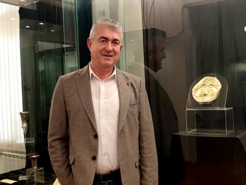 доц. Сираков