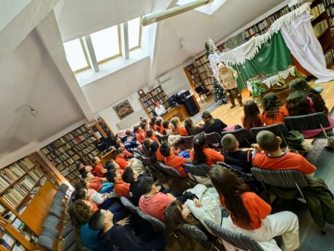 „Коледна магия“ 2025 завърши с награждаване в Регионална библиотека „Сава Доброплодни“ – Сливен