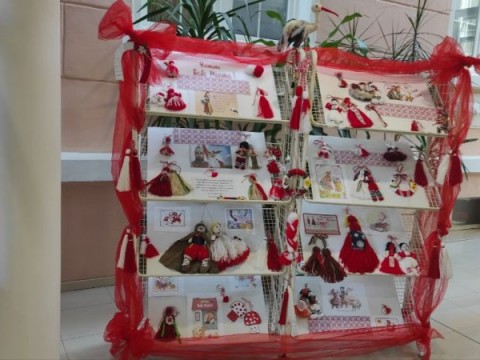 Деца посрещнаха Баба Марта в РБ „Сава Доброплодни“ – Сливен