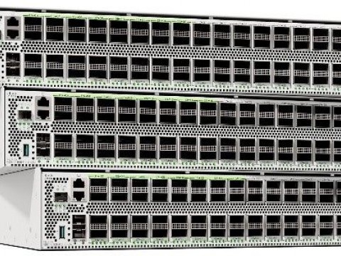Процесорът AMD Ryzen™ Embedded V3000 влиза в най-новите N9300 комутатори и 8000 рутери на Cisco за AI натоварвания