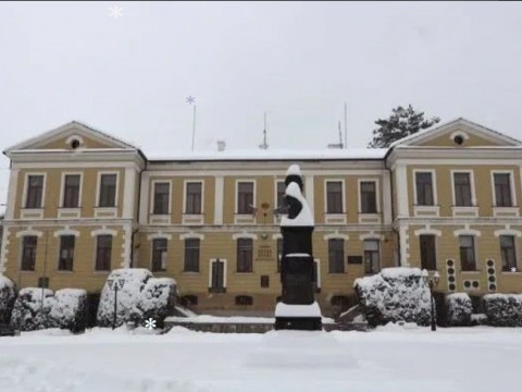 18 и 19 февруари обявени за неучебни дни в община Котел заради лошото време