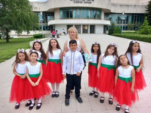 Представителна изява по НП"Заедно в изкуствата и спорта" на вокална група "Сладорани" 