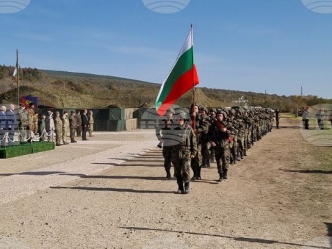 Премиерът и министърът на отбраната бяха гости на командно-щабно учение на Многонационалната бойна група на НАТО в България