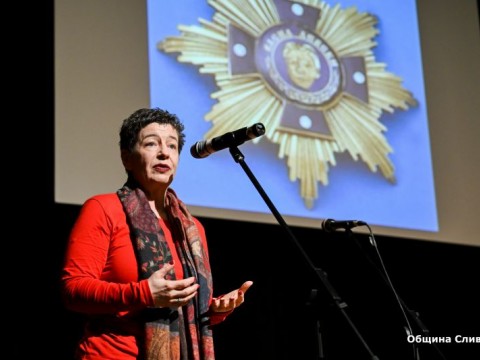 Музикално-поетична вечер за Васил Левски събра в Сливен ученици и потомка на Апостола  