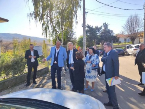 Министърът на образованието Красимир Вълчев гостува в Градец за Деня на народните будители