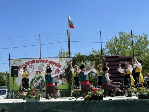Петото издание на „Пролетни игри и обичаи“ събра жители и гости в Пъдарево