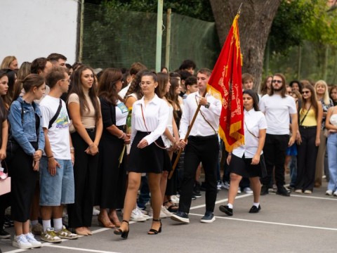 Знанието е навсякъде или как се пишат записки на Езиковата по Захариевски!