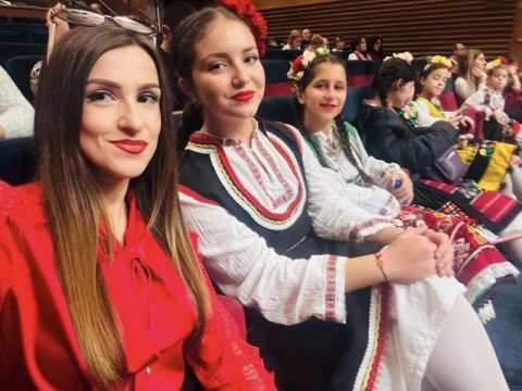 Таланти от ОДК „Св. Иван Рилски“ – Казанлък с блестящо представяне на Националния конкурс „Славеи пеят край Сливен“!