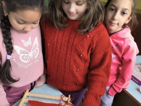 Малки ръце, голямо творчество