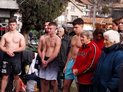 Твърдица спази традицията на Богоявление