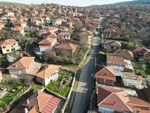 Община Котел обновява инфраструктурата в града и населените места с мащабна програма от ремонтни дейности