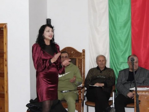 Поетично-музикална вечер в Котел посвети празника 8 март на жената