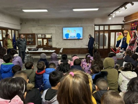 Ученици в Котел се запознаха с действията при бедствия и извънредни ситуации