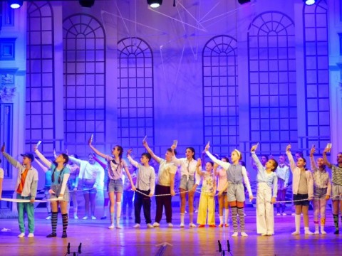 Бляскава премиера на мюзикъла „Звезда“ озари сцената в Нова Загора