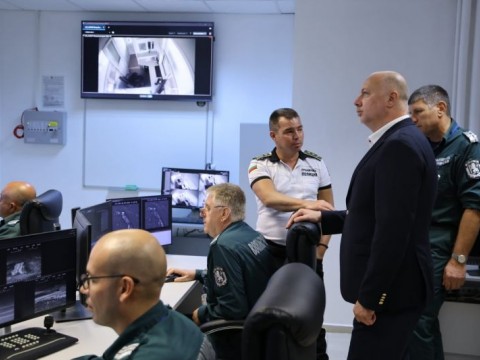 МС - Премиерът Желязков посети Координационния център в Регионална дирекция „Гранична полиция“ в Елхово