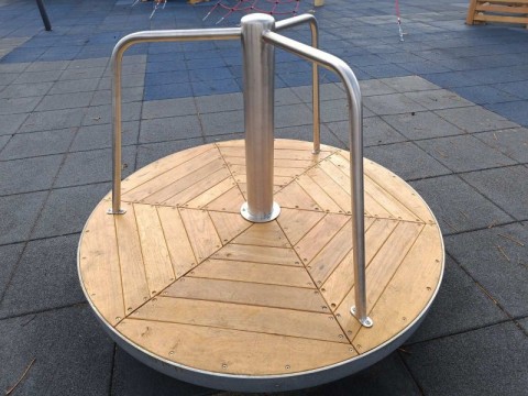 Приключи ремонтът на детската площадка в парк „Юнак“