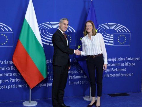 Андрей Гюров и Роберта Мецола обсъдиха сигурността, енергетиката и икономиката на ЕС