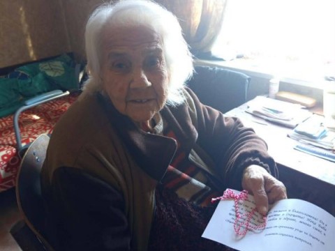 Домашният социален патронаж в Твърдица и Шивачево зарадва потребителите с мартенички