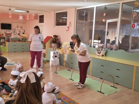 „Утринна история“ – споделена грижа и споделен успех в яслените групи на ДГ „Еделвайс“